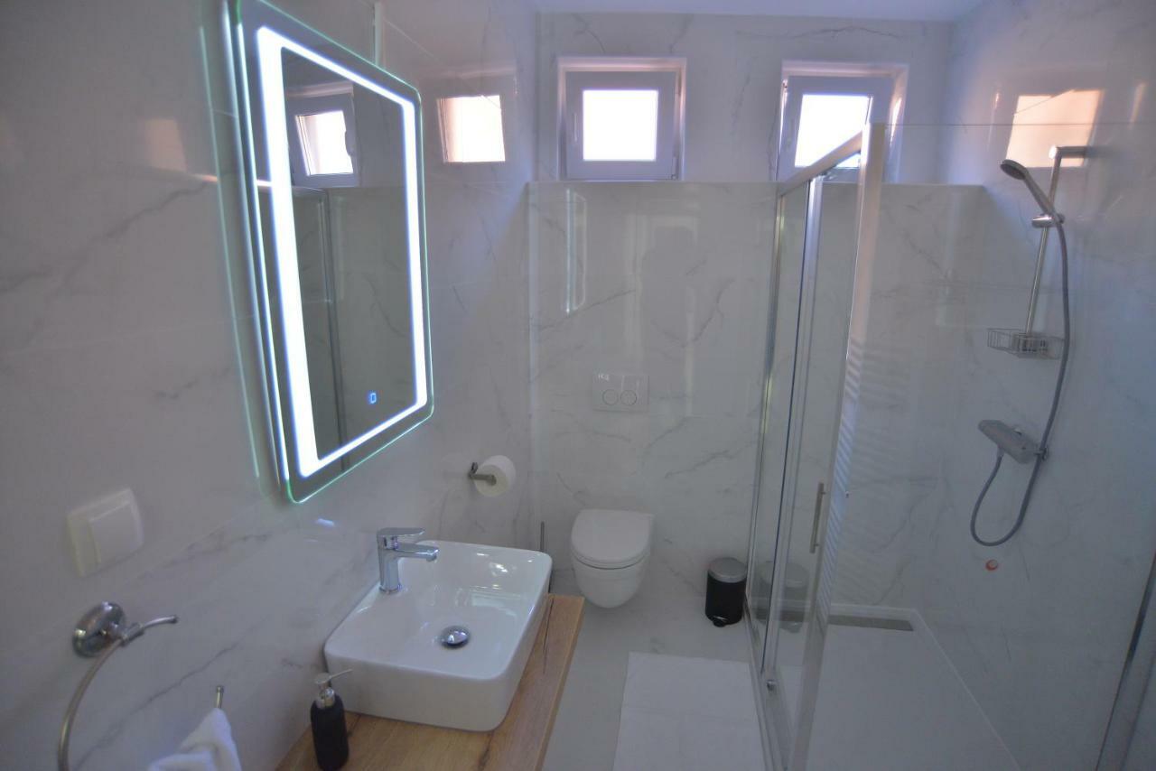 Apartman Lena Ðakovo المظهر الخارجي الصورة